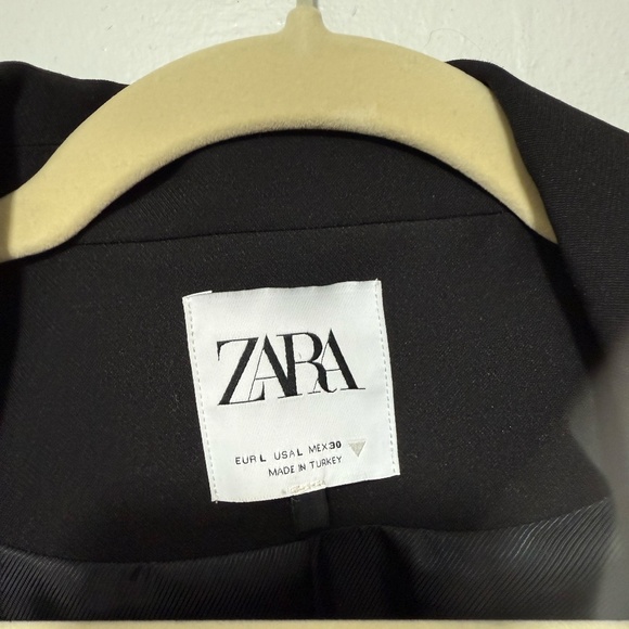 Zara Cropped Blazer - Picture 2 of 3